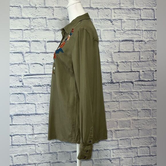 Jessica Simpson Burnt Olive Pearl Floral Embroidered Long Sleeve Button Down Top - Picture 6 of 15